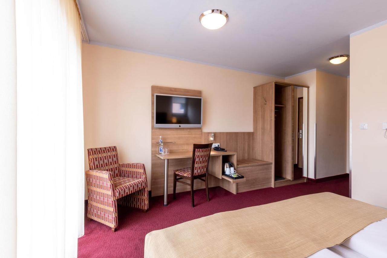 Hotel An Der Eiche Kulmbach Esterno foto